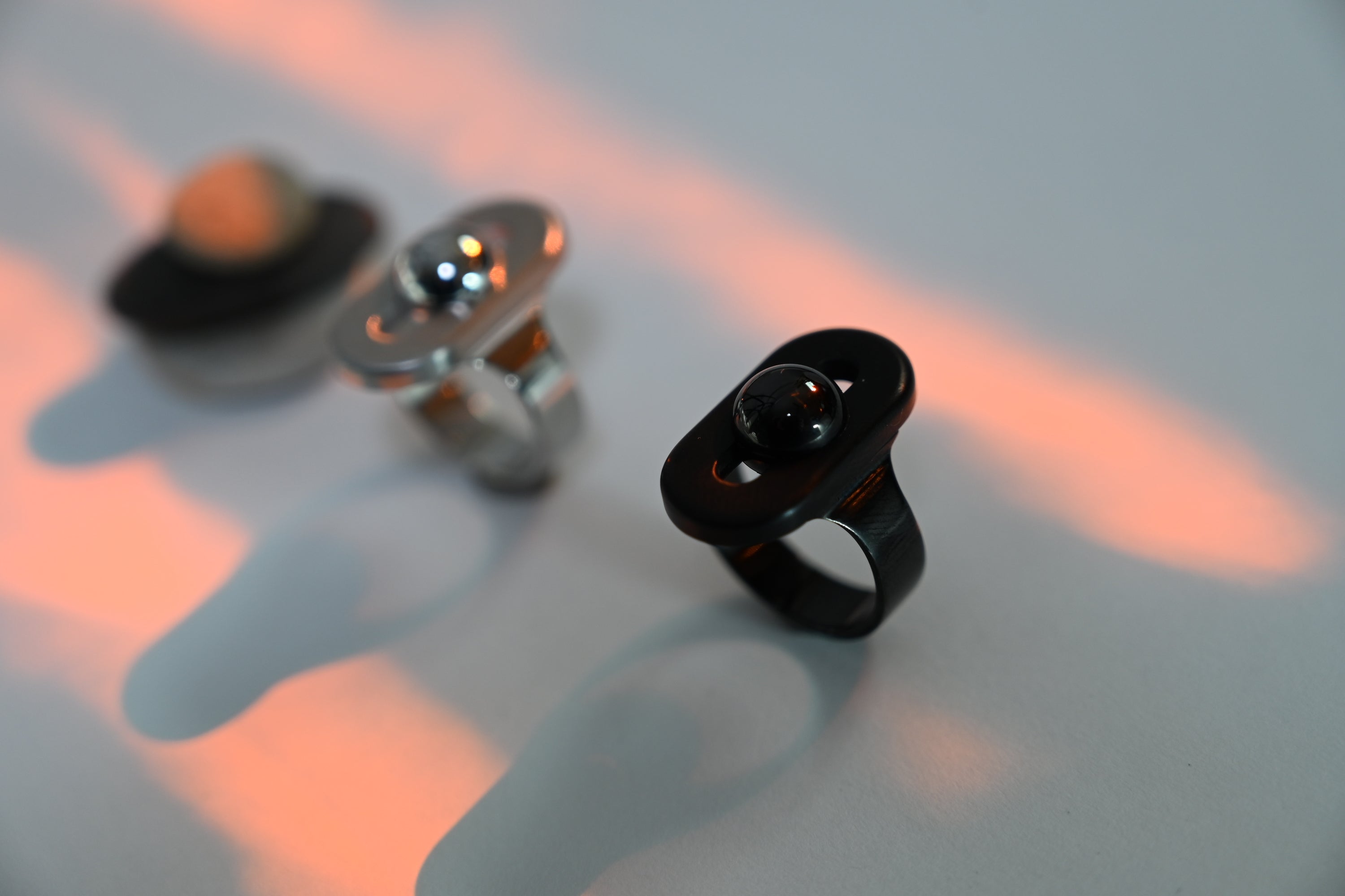 008 CALM RING GUN METAL BLACK SS316